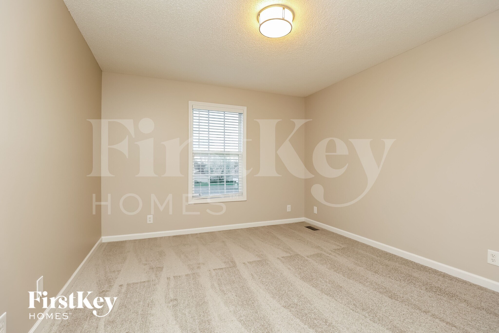 Building Photo - 3350 Sunny Slope Dr