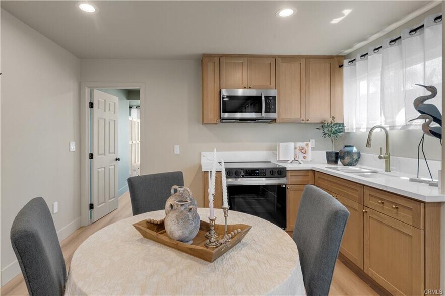 Building Photo - 1123 E Ocean Blvd