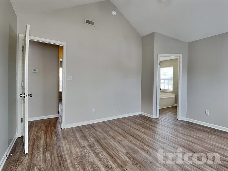 Building Photo - 1903 Duke Adam St