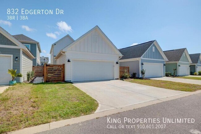 Building Photo - 832 Edgerton Dr