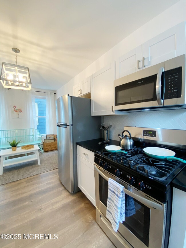 Building Photo - 22 Embury Ave