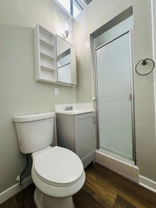 Building Photo - 2026 Hermosa Ave