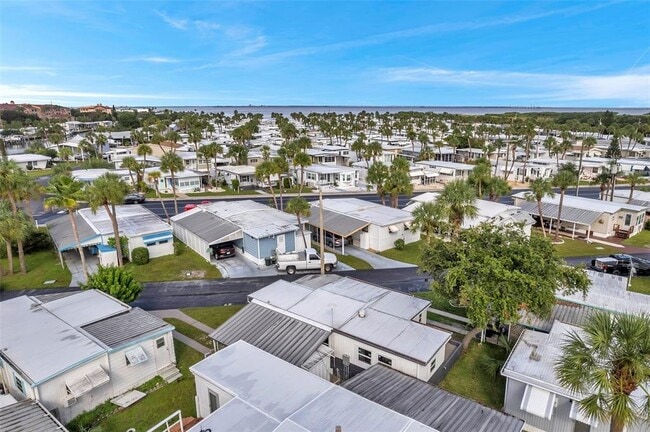 Building Photo - 4851 W Gandy Blvd