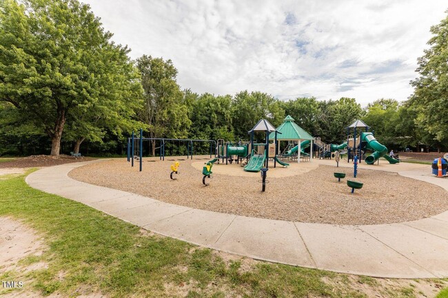 Building Photo - 2212 kurdrow - Bev Roberts Rentals and pro...