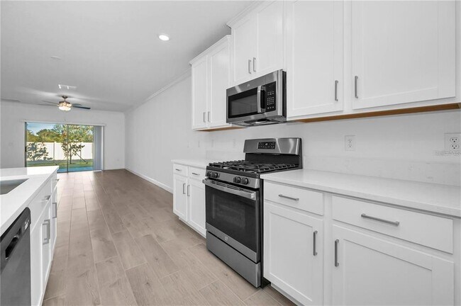 Building Photo - 17432 Holly Wl Ave