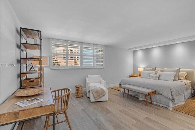 Building Photo - 609 Ocean Dr