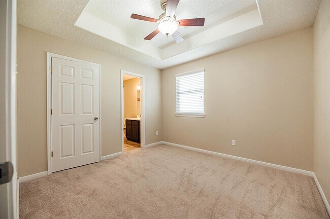 Building Photo - 27210 Afton Way