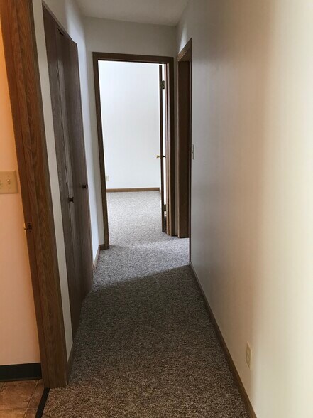 Building Photo - 5153 State Rd 17