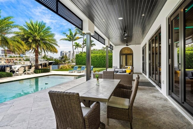 Building Photo - 632 Intracoastal Dr