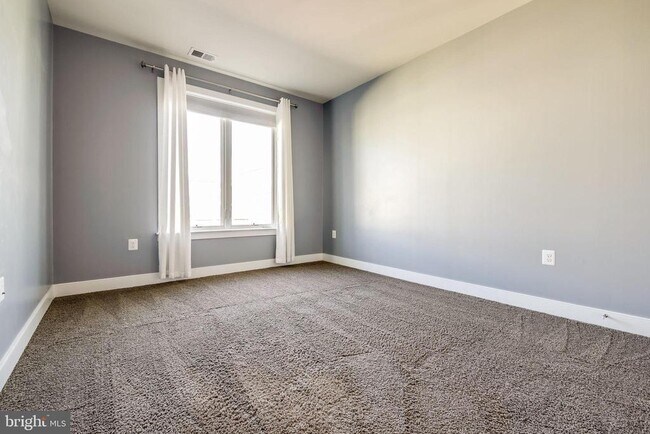 Building Photo - 1224 Main Line Blvd