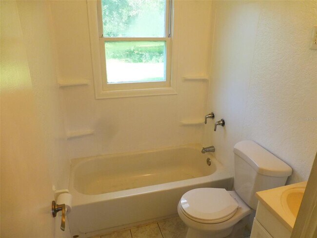 Building Photo - 2007 Cemetery Rd