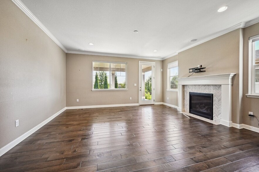 Building Photo - 917 Old Wagon Trail Cir