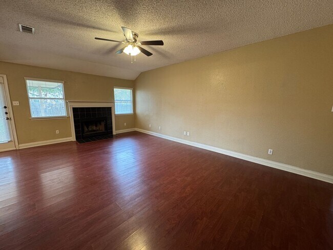 Building Photo - 3501 Dorothy Jane Dr