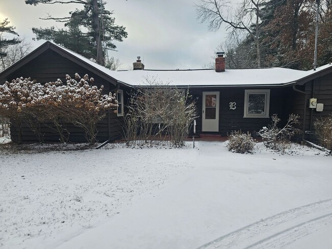 Building Photo - 3 bedroom 3 bath!!!~