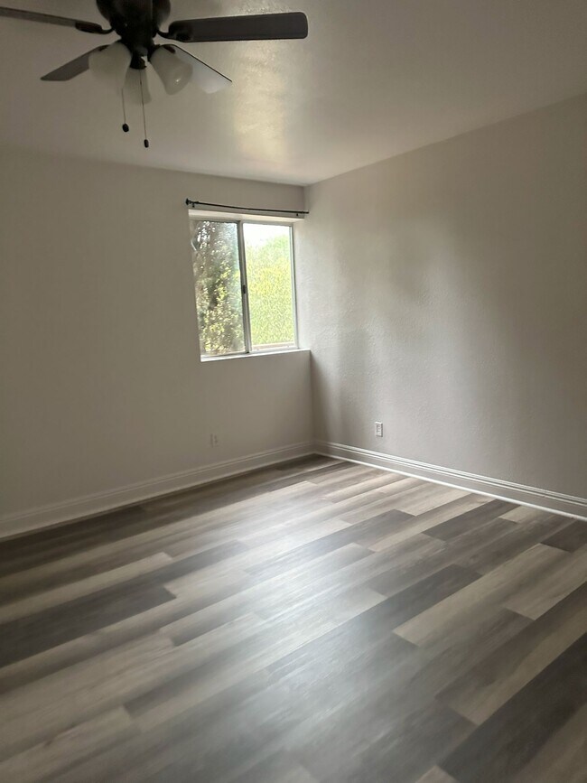 Building Photo - 58 Terrace Hill Dr