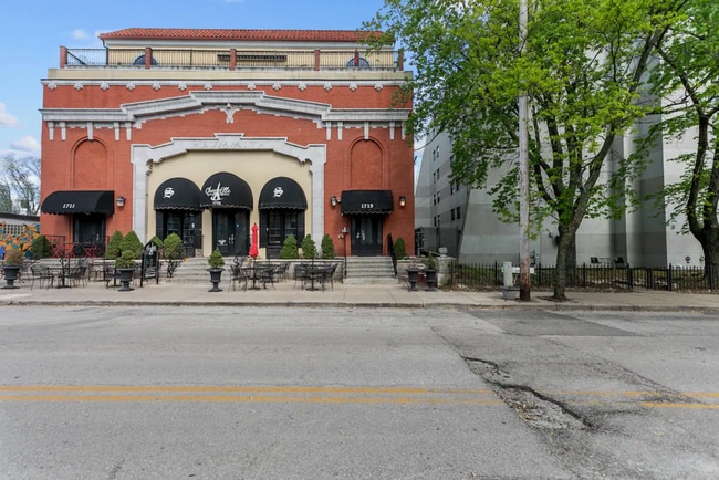 Building Photo - 1715 Summit St