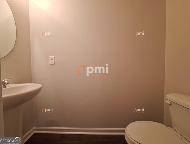 Building Photo - 437 Kildare Wy