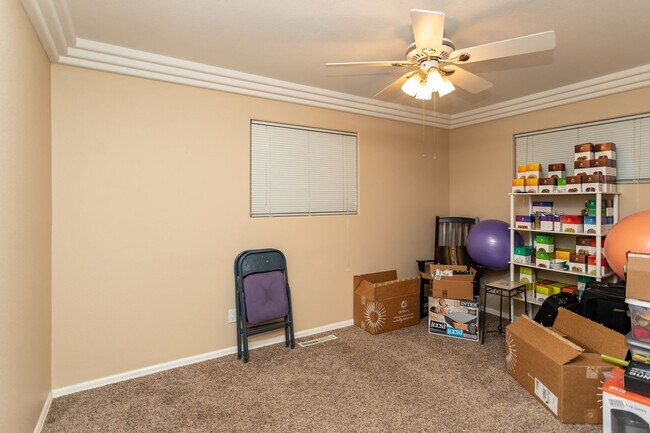 Building Photo - Single Family Rancher in Garden Ranch