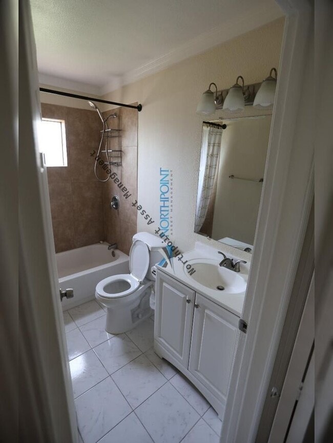Building Photo - Stunning 2 beds 1 bath in Sacramento