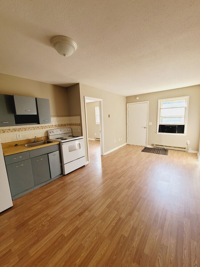 Building Photo - Gretna Apartments