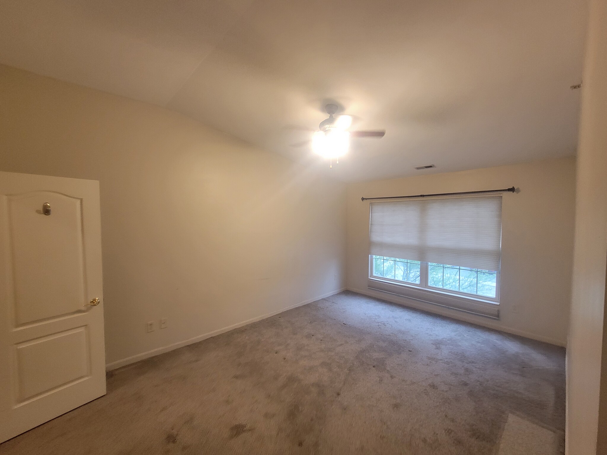 Building Photo - 664 Rivers Breeze Dr