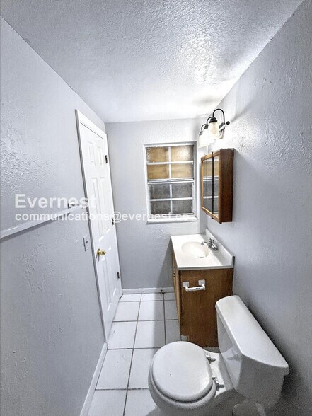 Building Photo - 13000 120th St N