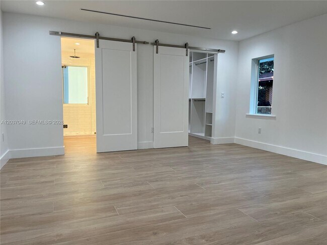 Building Photo - 8885 SW 76th Terrace