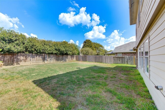 Building Photo - 5011 Moss Garden Ln