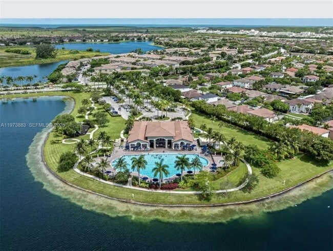 Building Photo - 8877 SW 223rd Ln