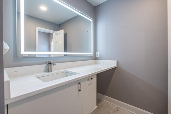 Building Photo - 1759 Regency Park Walk