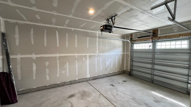 Building Photo - 243 Christiana Ln