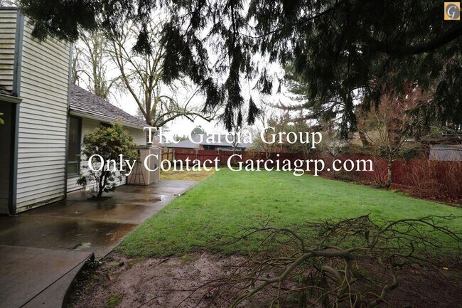 Building Photo - 10347 NW Alpenglow Way