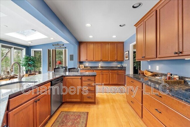 Building Photo - 8709 Hidden Hill Ln