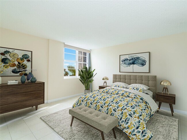 Building Photo - 6450 Collins Ave