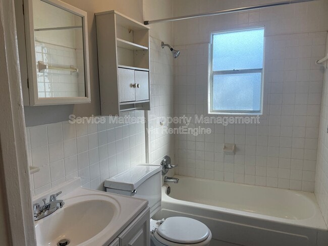 Building Photo - 714 N 48th Ave