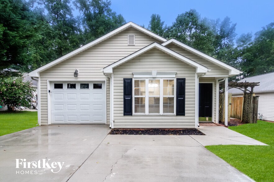 Primary Photo - 129 Bridlewood Ave