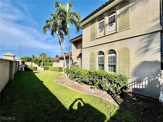 Building Photo - 14370 McGregor Blvd