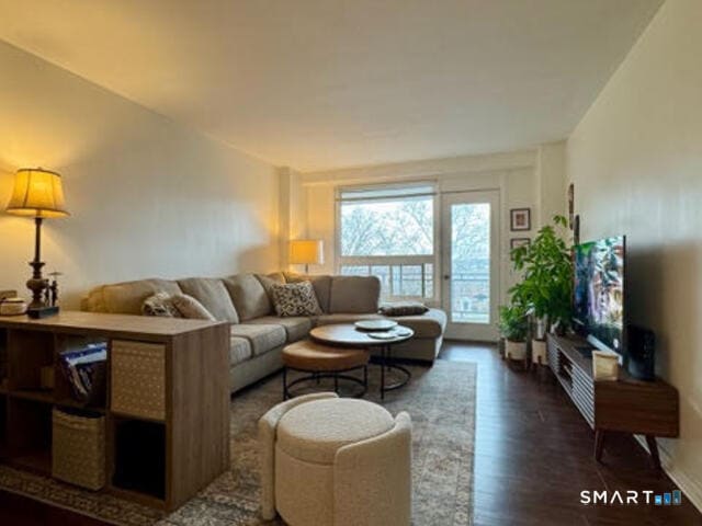 Building Photo - 91 Strawberry Hill Ave