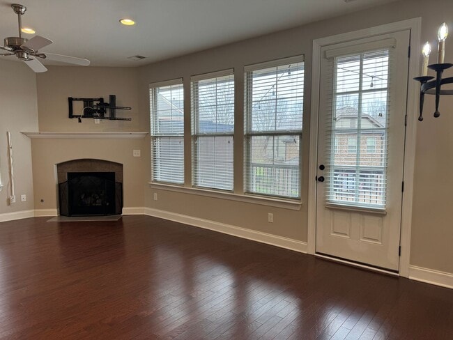 Building Photo - Luxury Townhome at The Enclave at Harpeth Village in Bellevue