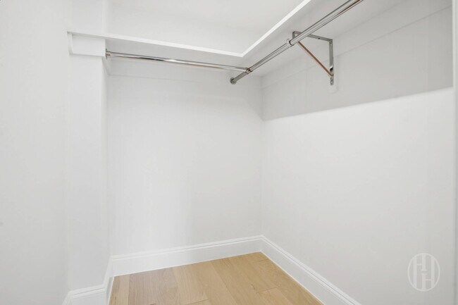 Building Photo - 155 W 68th St