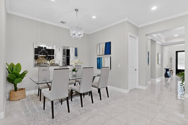 Building Photo - 13900 Tyburn Trail