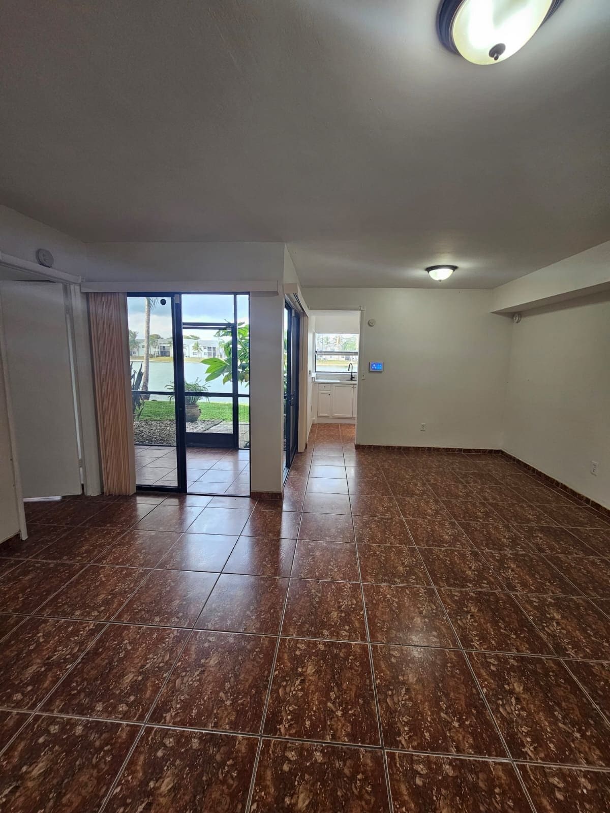 Building Photo - 1041 Jefferson Dr