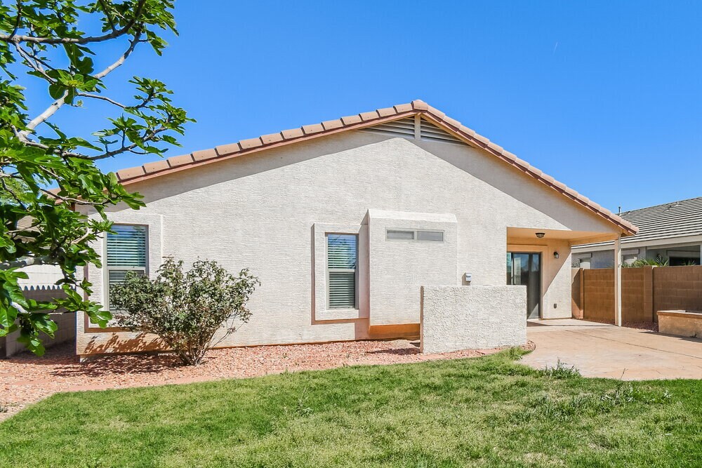 Building Photo - 38306 N Amy Ln