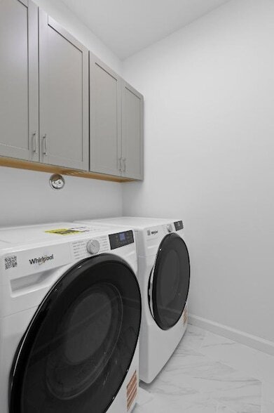 Building Photo - 4616 Longwood Lk Sq