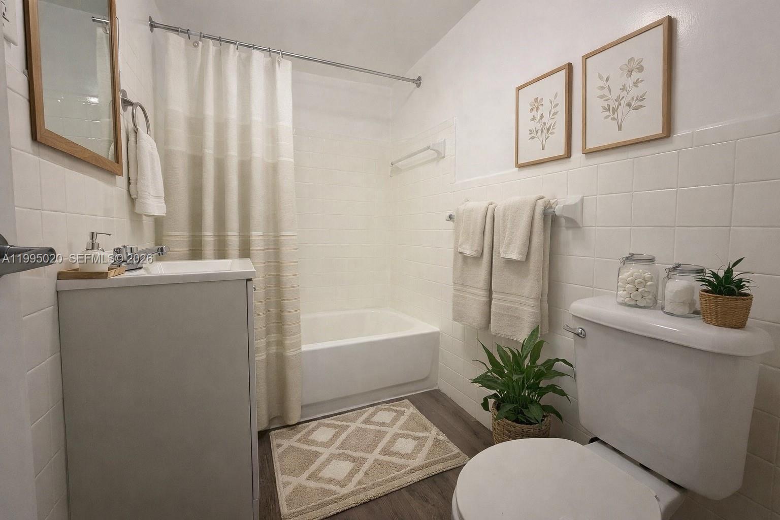 Building Photo - 143 SW 9th St