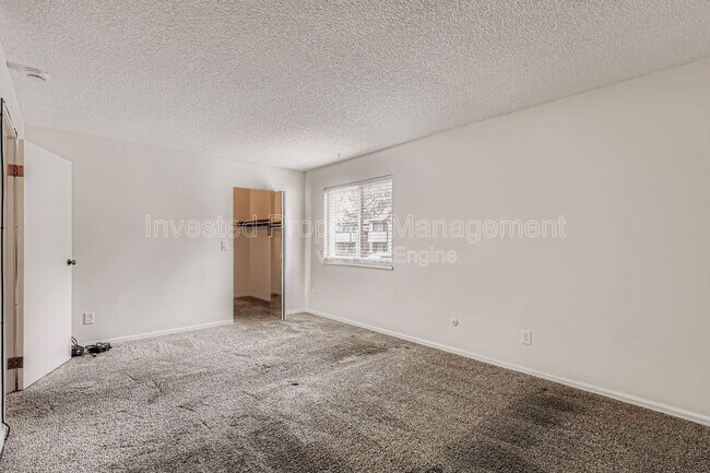 Building Photo - 11913 E Harvard Ave