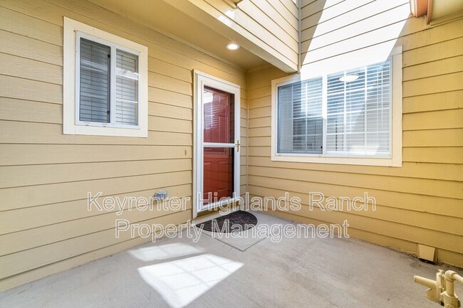 Building Photo - 10557 W Maplewood Dr