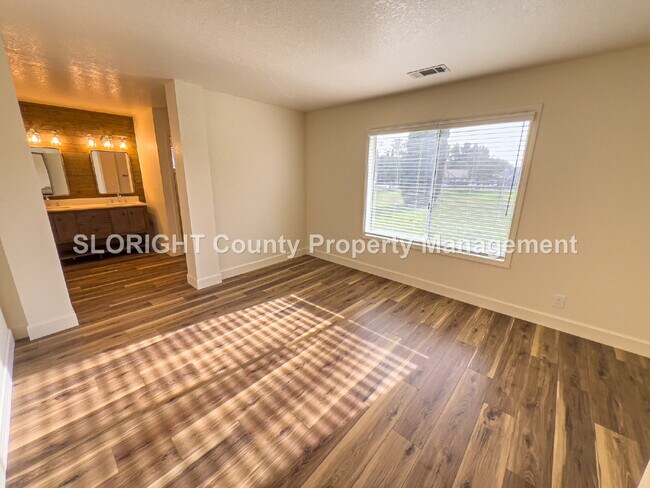 Building Photo - AVAILABLE DECEMBER - Charming Nipomo Home - 3 Bed / 2 Bath