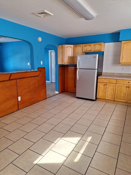 Building Photo - 6223 Black Horse Pike