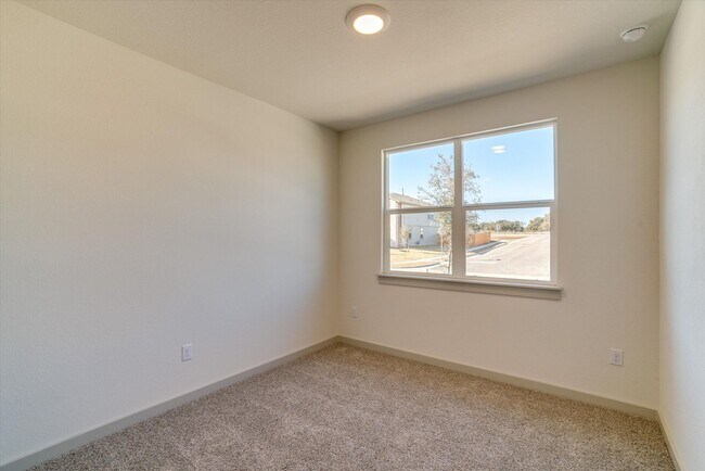 Building Photo - 200 Cupreata Ln